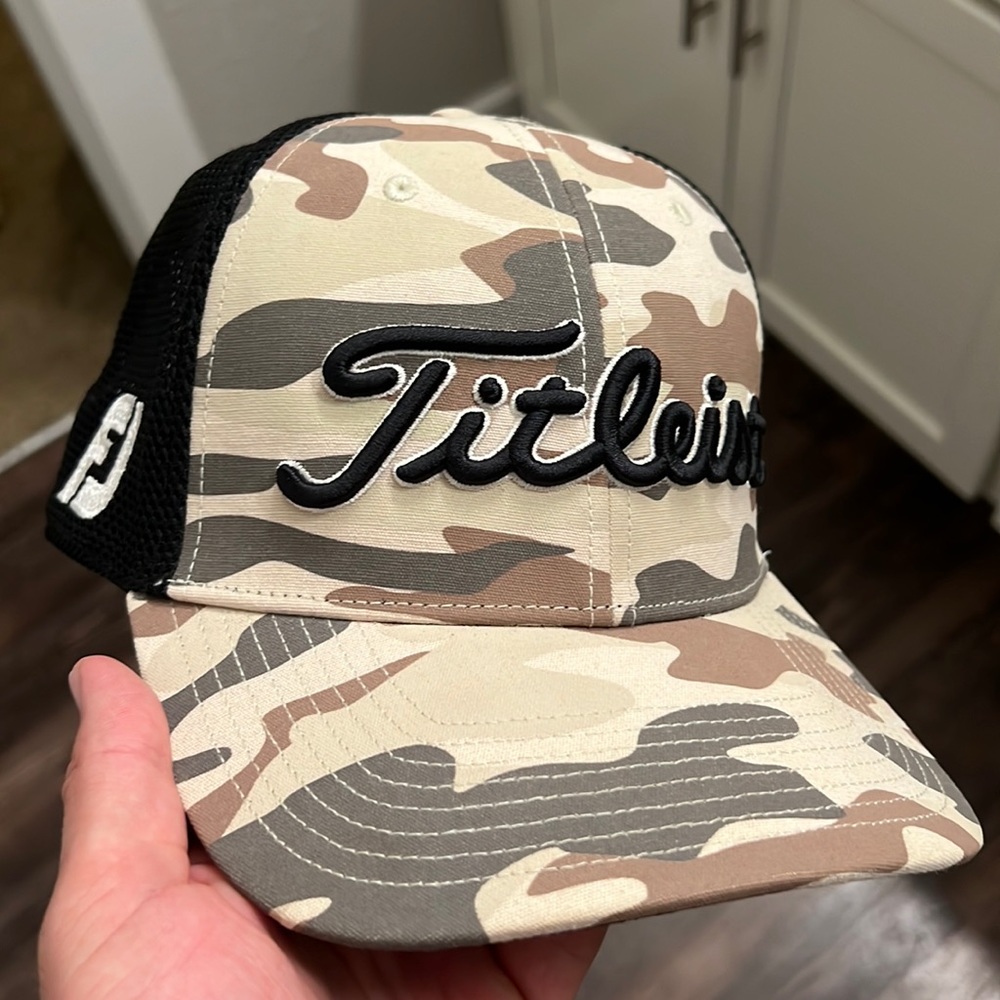 Titleist Camo hat